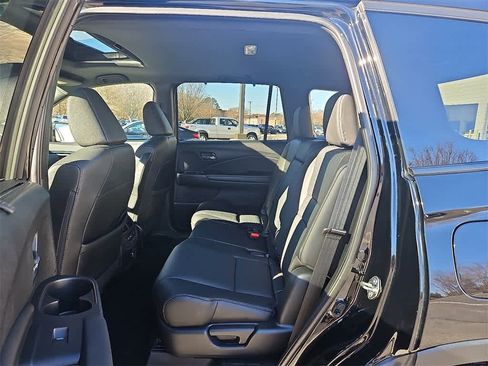 Used 2020 Honda Passport Touring image 9