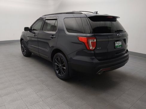Used 2017 Ford Explorer XLT w/ Equipment Group 202A AWD/4WD image 5