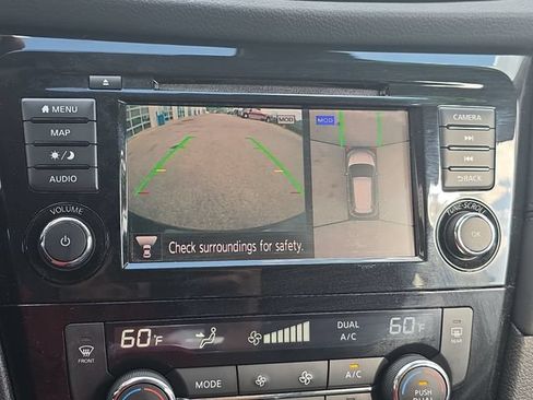 Used 2020 Nissan Rogue SL FWD image 24