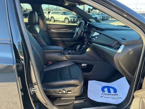 Used 2023 Cadillac XT5 Sportv w/ Technology Package image 17