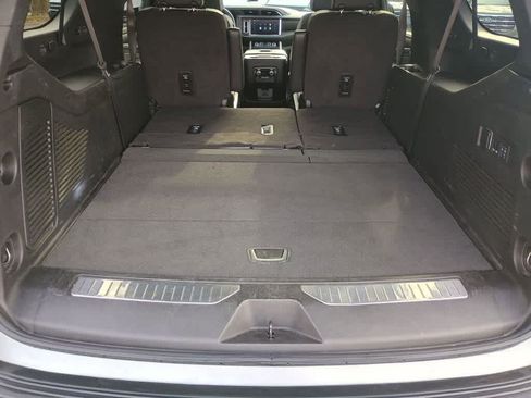 Used 2024 GMC Yukon XL Denali AWD/4WD image 20
