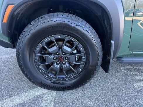Used 2023 Nissan Frontier PRO-4X w/ Pro-4X Premium Package image 12