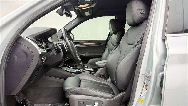Used 2019 BMW X3 sDrive30i w/ Driving Assistance Package RWD image 16