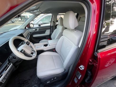 Used 2025 Hyundai Santa Fe SEL image 40