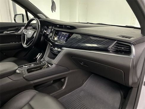 Certified 2023 Cadillac XT6 Premium Luxury image 30