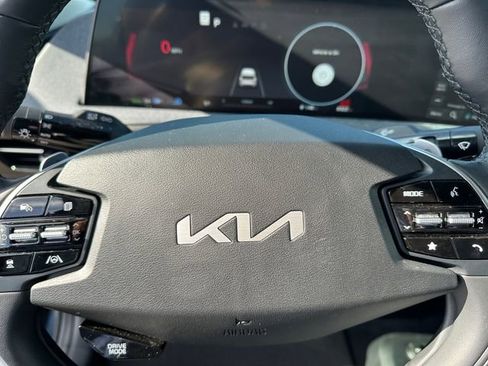 Used 2022 Kia EV6 Wind w/ Wind Technology Package image 29