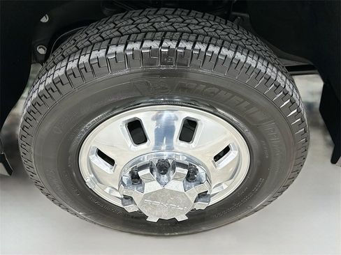 Used 2024 GMC Sierra 3500 Denali Ultimate image 33