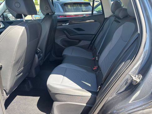 Used 2026 Volkswagen Tiguan SE AWD/4WD image 27