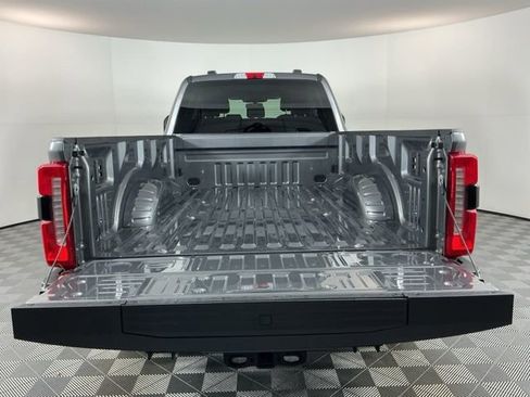 Certified 2025 Ford F350 Lariat w/ FX4 Off-Road Package AWD/4WD image 7