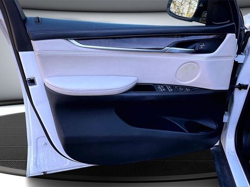 Used 2017 BMW X5 xDrive35i image 17