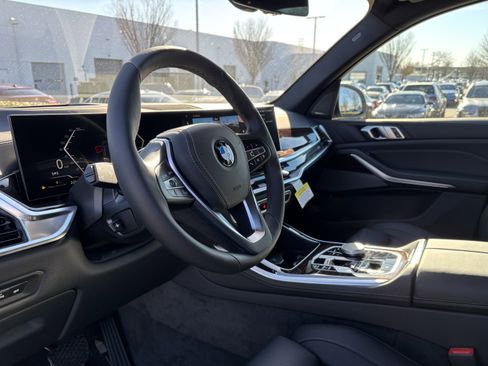 Used 2026 BMW X5 xDrive40i image 17