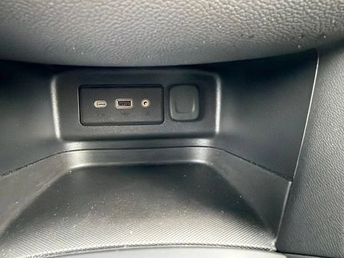 Used 2024 Chevrolet Equinox LT w/ LPO, Floor Liner Package FWD image 22