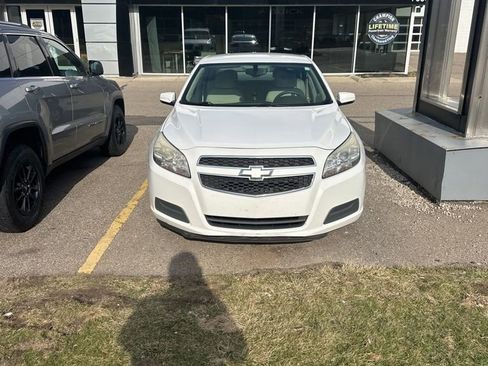 Used 2013 Chevrolet Malibu LT w/ Power Convenience Package image 2