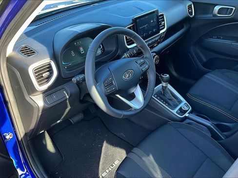 Certified 2026 Hyundai Venue SEL FWD image 7