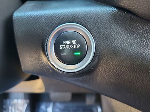 Used 2023 GMC Terrain SLE w/ Elevation Edition image 33