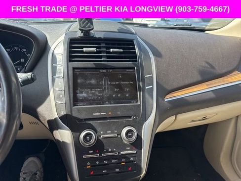 Used 2015 Lincoln MKC AWD w/ Equipment Group 101A Select image 18