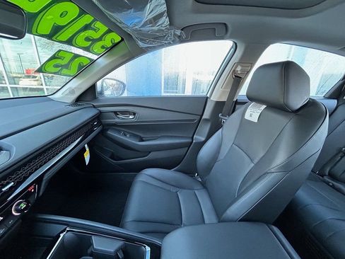 New 2025 Honda Accord EX-L image 18