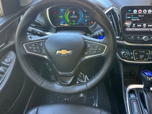 Used 2017 Chevrolet Volt Premier w/ Driver Confidence II Package FWD image 17