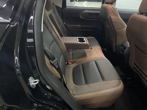 Certified 2025 Ford Bronco Sport Outer Banks w/ Outer Banks Tech Package+ AWD/4WD image 18