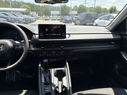 Certified 2023 Honda Accord EX image 30