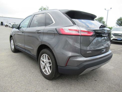 Used 2023 Ford Edge SEL AWD/4WD image 7