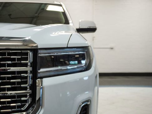 Used 2023 GMC Acadia Denali w/ Denali Technology Package FWD image 38