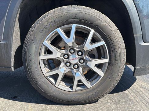 Used 2020 GMC Acadia SLE w/ Driver Convenience Package image 25