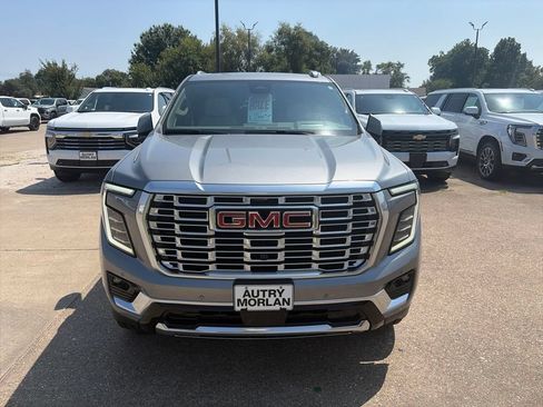 New 2026 GMC Yukon XL Denali w/ Sun & Power Step Package AWD/4WD image 9