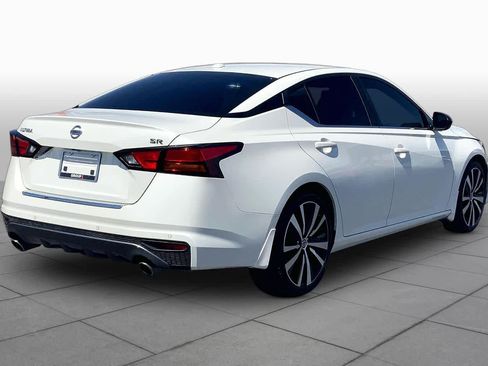 Used 2022 Nissan Altima 2.5 SR FWD image 13