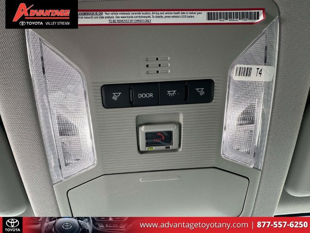 Certified 2022 Toyota RAV4 LE AWD/4WD image 35
