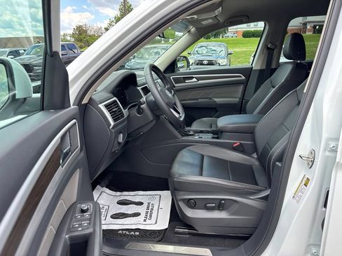 Certified 2023 Volkswagen Atlas SE FWD image 17