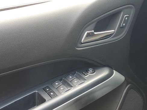 Used 2021 Chevrolet Colorado LT image 19