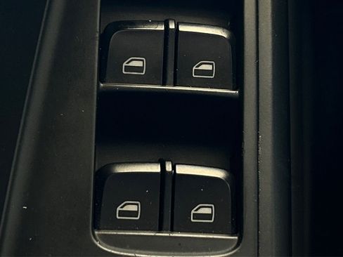 Used 2011 Audi A5 2.0T Premium image 33