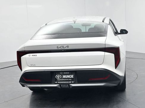 Used 2025 Kia K4 LXS image 7