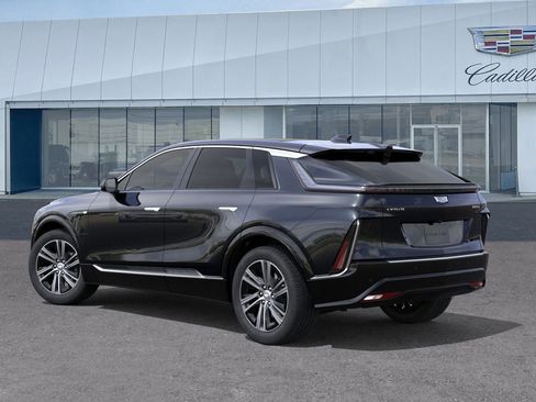 New 2026 Cadillac Lyriq Luxury image 3