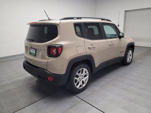 Used 2015 Jeep Renegade Latitude image 9