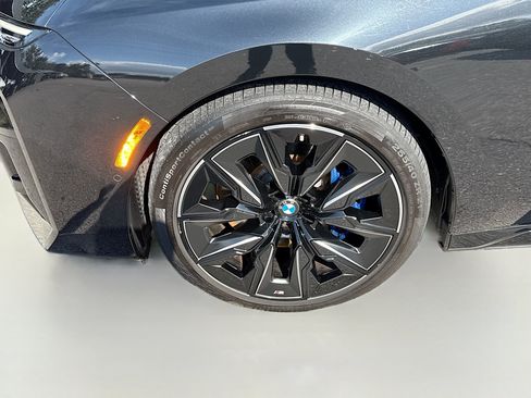 Used 2023 BMW 740i RWD image 37
