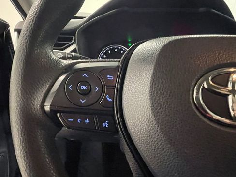 Used 2019 Toyota RAV4 XLE image 29