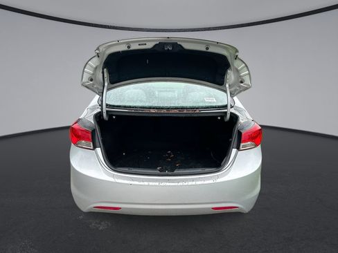 Used 2013 Hyundai Elantra GLS FWD image 26