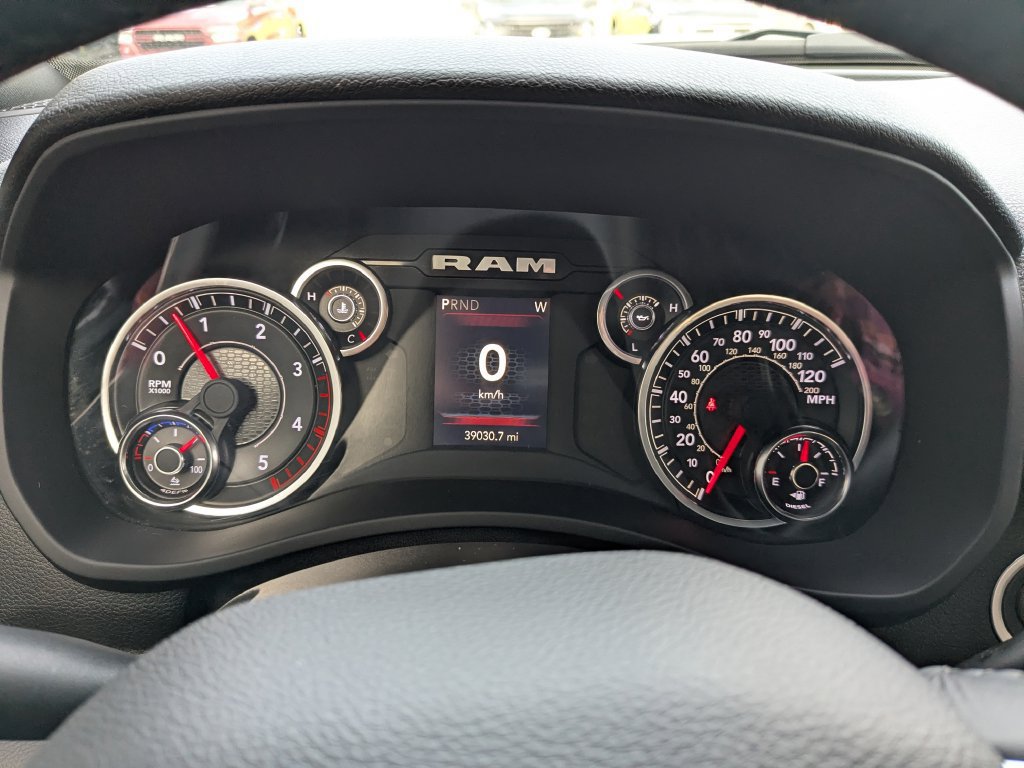 Used 2023 RAM 3500 Big Horn w/ Night Edition AWD/4WD image 13