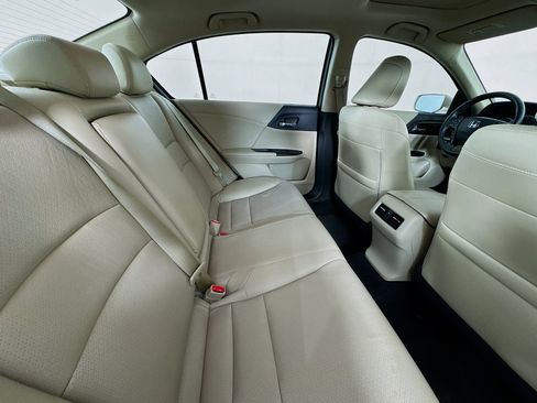 Used 2016 Honda Accord EX-L image 26
