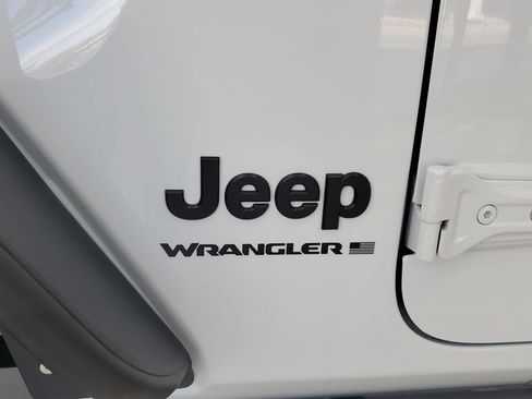 New 2026 Jeep Wrangler Unlimited Rubicon 392 w/ Quick Order Package 27X Moab AWD/4WD image 8
