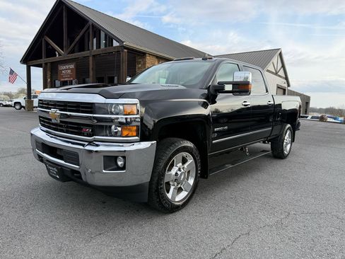 Used 2016 Chevrolet Silverado 2500 LTZ w/ Duramax Plus Package image 2