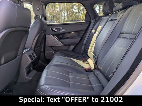 Used 2019 Land Rover Range Rover Velar R-Dynamic SE image 16