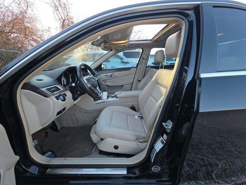 Used 2016 Mercedes-Benz E 350 Sedan w/ Premium Package image 5