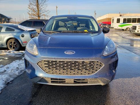 Certified 2022 Ford Escape SE w/ Cold Weather Package image 2
