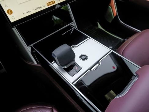 New 2026 Land Rover Range Rover SE AWD/4WD image 29