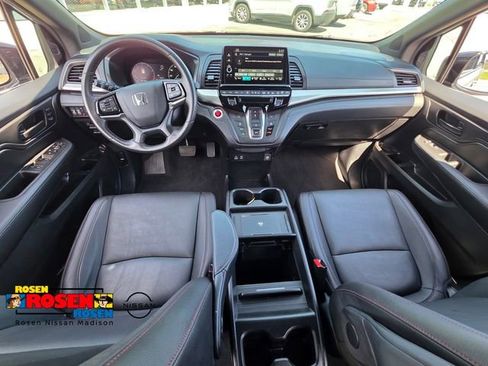 Used 2025 Honda Odyssey Sport-L image 7