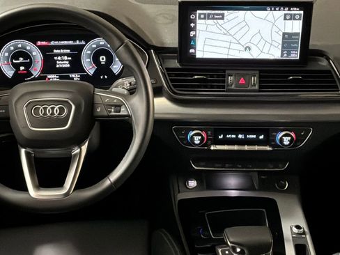 Used 2023 Audi Q5 2.0T Prestige w/ Prestige Package image 19