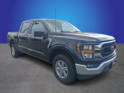 Used 2023 Ford F150 XLT AWD/4WD image 3